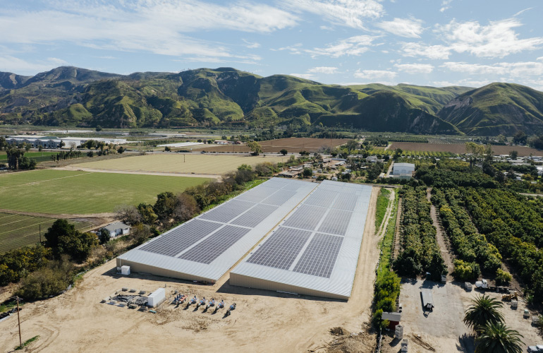 California Agricultural Irrigation Company's reservoir cover receives solar power generation