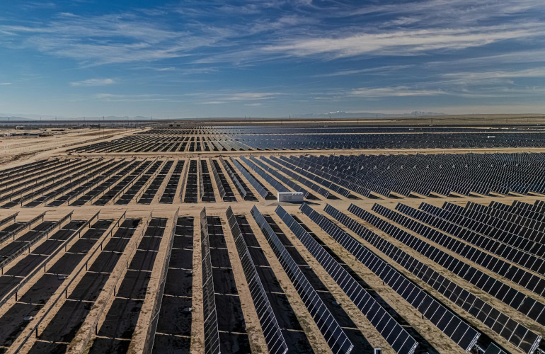 Terra-Gen completes the final phase of the 365-megawatt Lockhart Solar Project