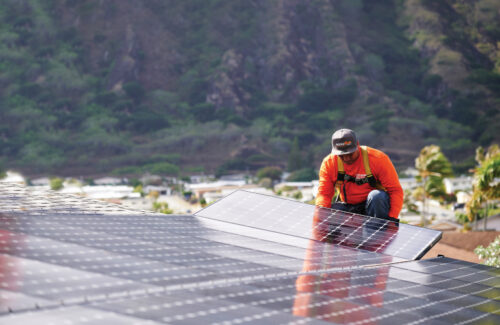 Hawaii lawmakers vote on bill threatening state's solar market
